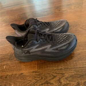 Hoka Black Running Shoes 7.5 wide